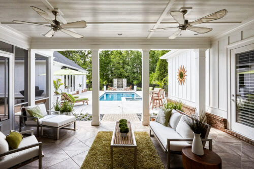 Outside porch and pool